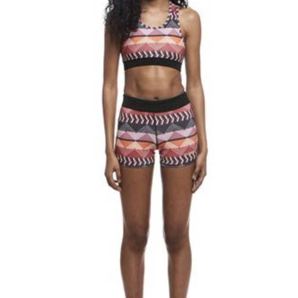 Janji Camila Race Short size M